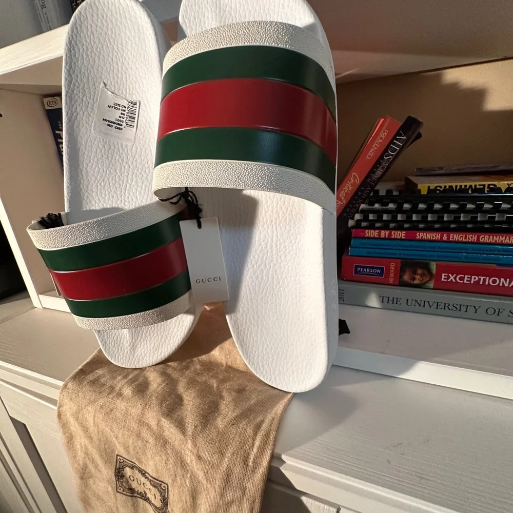 Gucci White Rubber Slide Soles with Embossed Logo